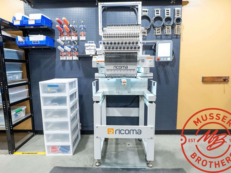 ricoma-mt-20-thread-mt-20001-8s-commercial-embroidery-machine-image-2