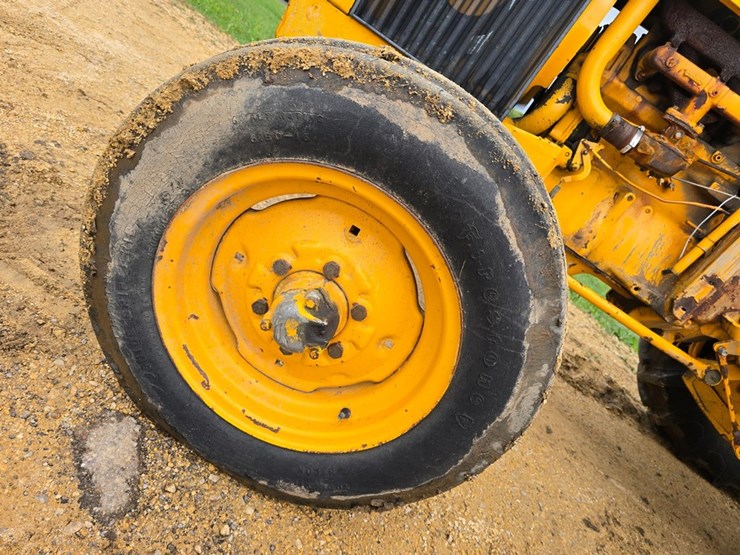 #2039-•-john-deere-tractor-image-31