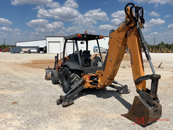 2021-case-580n-ep-loader-backhoe-image-3