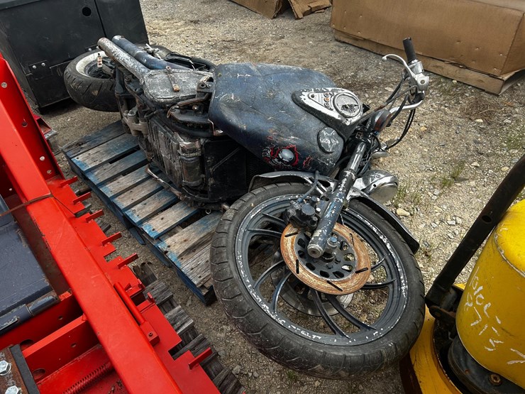 #87130-•-yamaha-motorcycle-|-for-parts/repairs-image-3