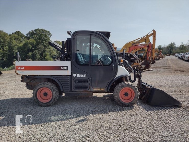 2021-bobcat-toolcat-5600-image-3
