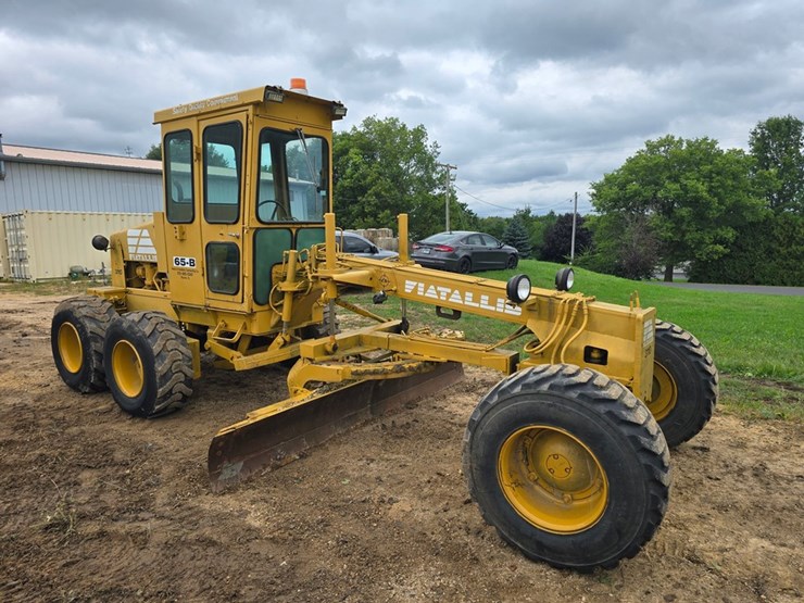 #2053-•-fiat-65-b-motor-grader-image-7