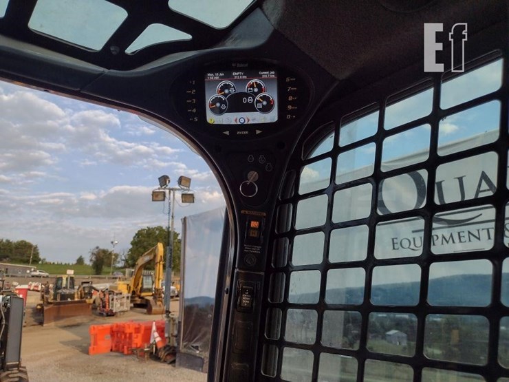 2020-bobcat-t770-image-8