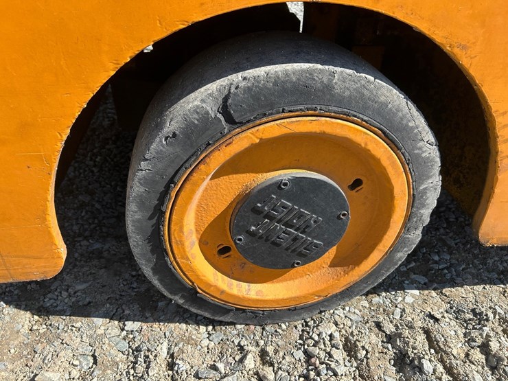 #5628-•-forklift-image-55