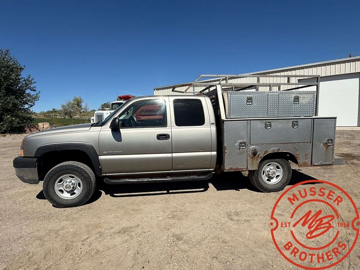 2003-chevrolet-2500hd-image-5