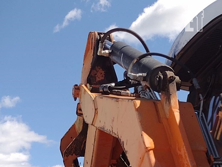 new-holland-ts115a-image-37