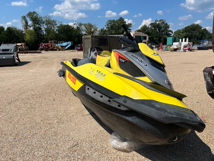 #86960-•-2015-seadoo-rxt260as-|-for-parts/repairs-|-no-title-image-2