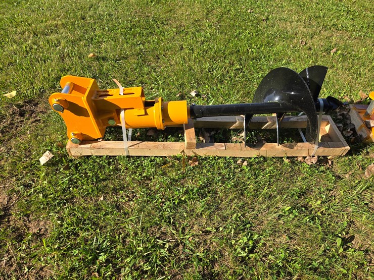 caterpillar-303-image-2