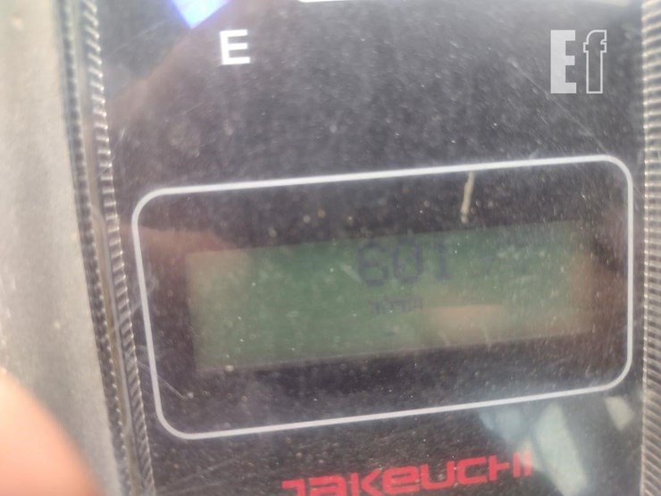 2019-takeuchi-tl8-image-6