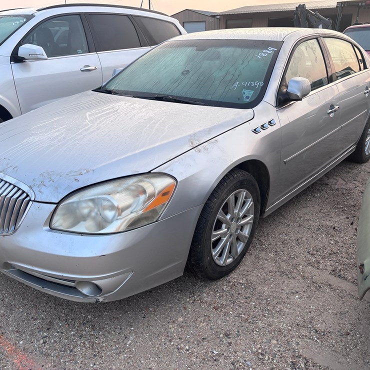 #41390 • 2011 BUICK LUCERNE | FOR PARTS/REPAIRS