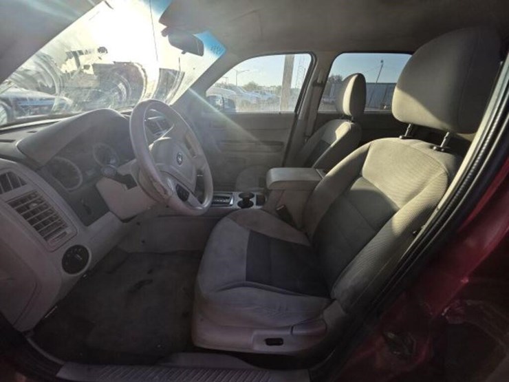 2008-ford-escape-image-5