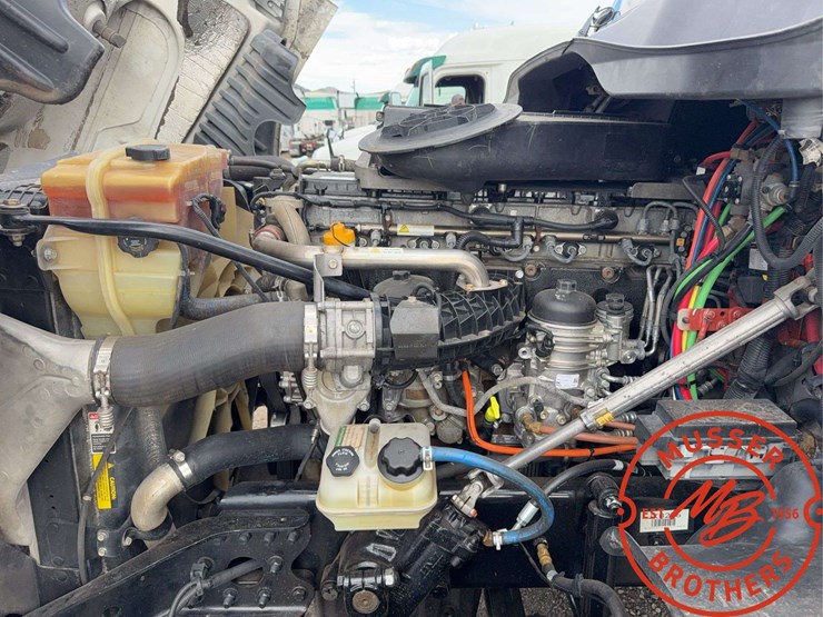 2018-freightliner-cascadia-image-30