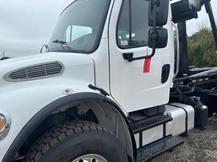 #2334-•-2021-freightliner-ftl280-roll-off-truck-image-8