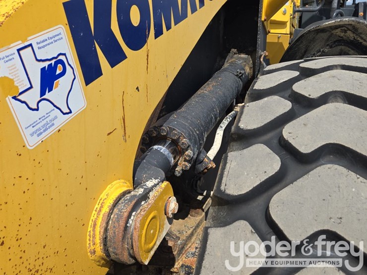 2019-komatsu-wa380-8-image-18