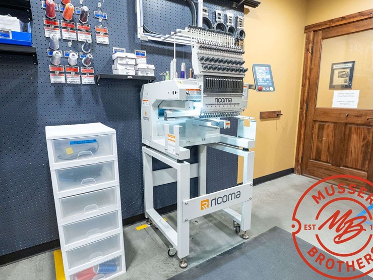 ricoma-mt-20-thread-mt-20001-8s-commercial-embroidery-machine-image-3