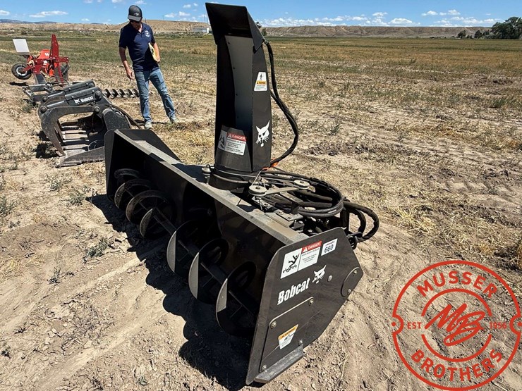 6'-bobcat-1812-snowblower-attachment-image-4