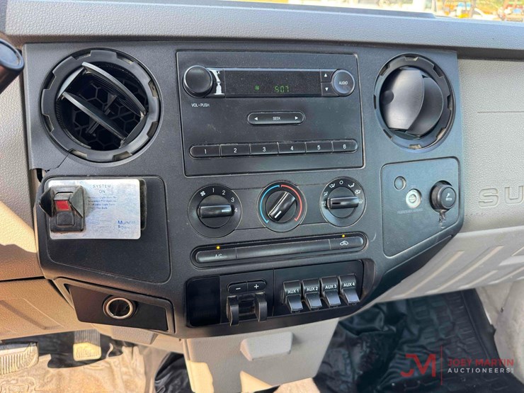 2008-ford-f550-xl-image-31
