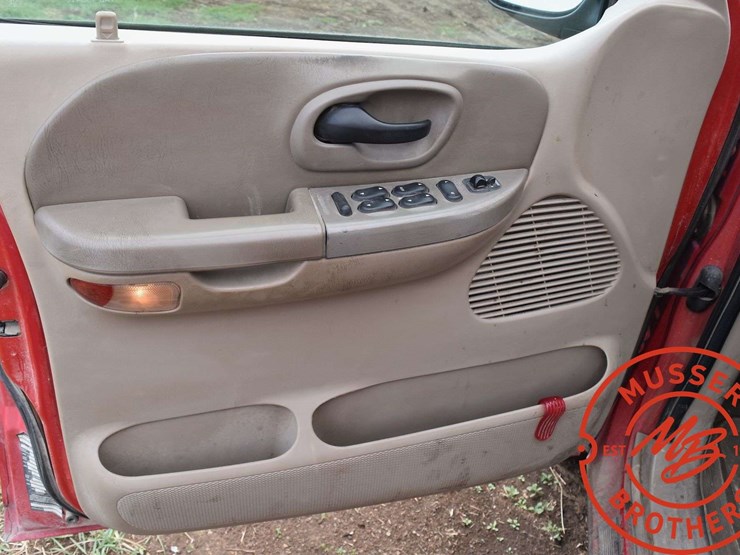 2001-ford-f150-image-23