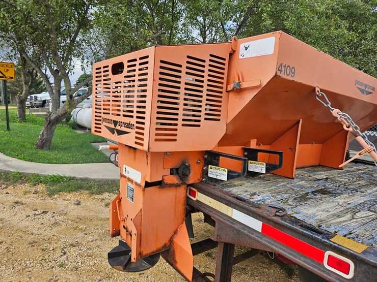 chevrolet-3500-image-16
