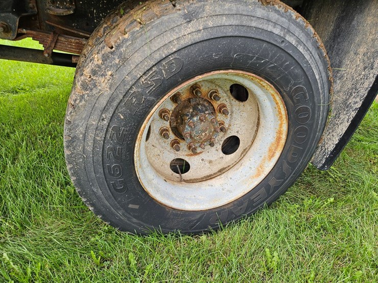 #2087-•-1998-gmc-c5500-water-truck-image-35