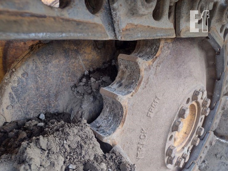2001-deere-650h-image-14