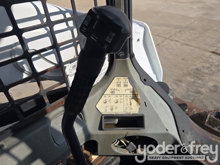 2017-bobcat-t590-image-46