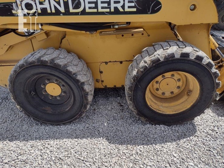 2002-deere-250-image-20