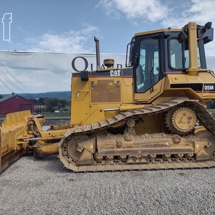 2002 CATERPILLAR D5M LGP
