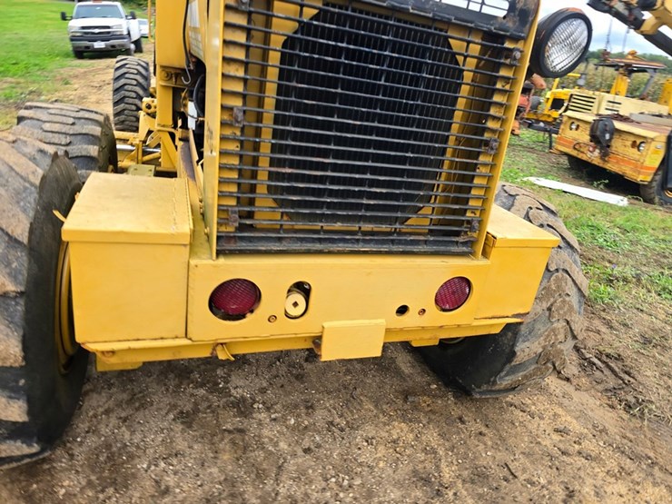 #2053-•-fiat-65-b-motor-grader-image-26