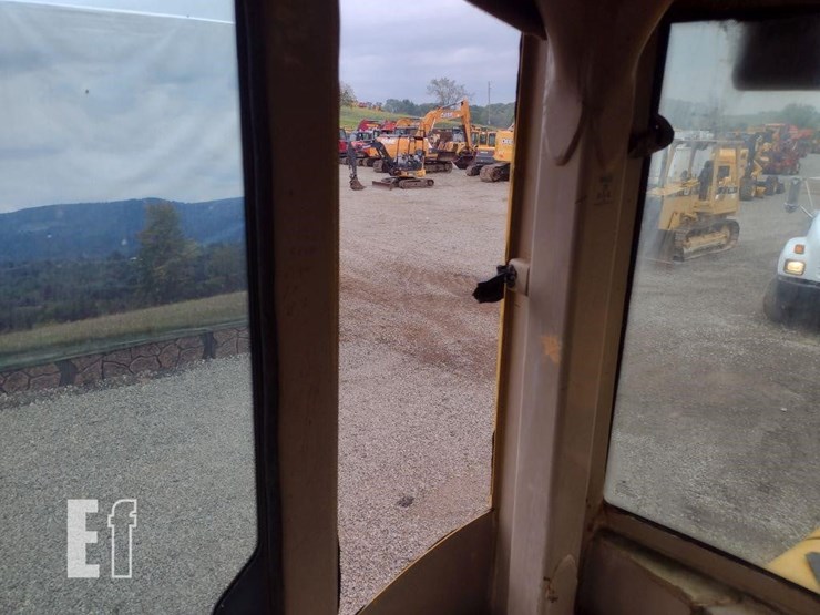 1998-deere-tc44h-image-9