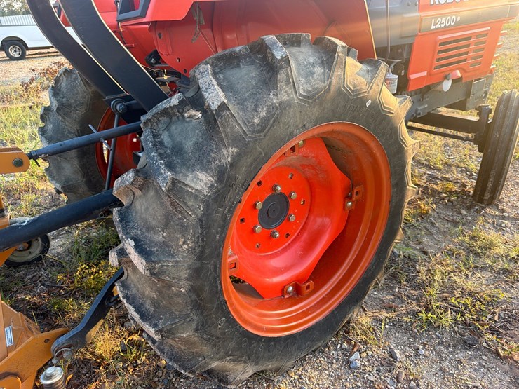 kubota-l2500-image-7