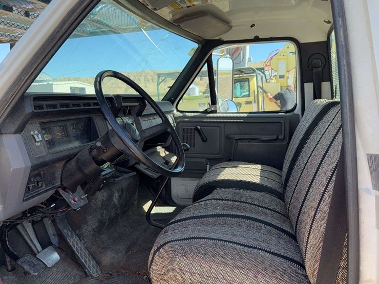 1999-ford-f800-image-35