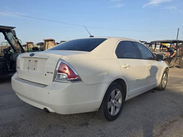 2009-ford-fusion-3fahp07139r149776-image-3