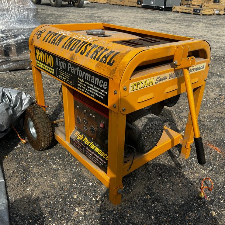 #86932 • TITAN INDUSTRIAL GENERATOR