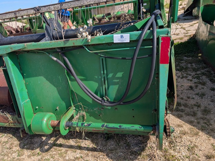 #2473-•-john-deere-13'-grain-head-image-9