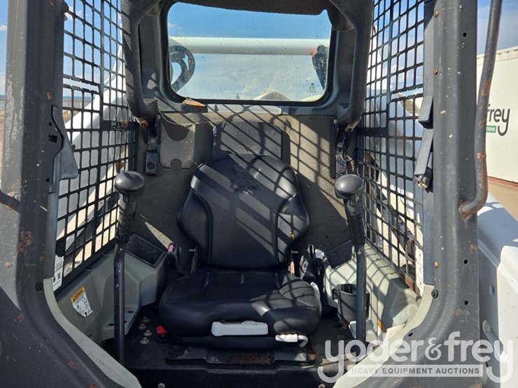 2017-bobcat-t590-image-42