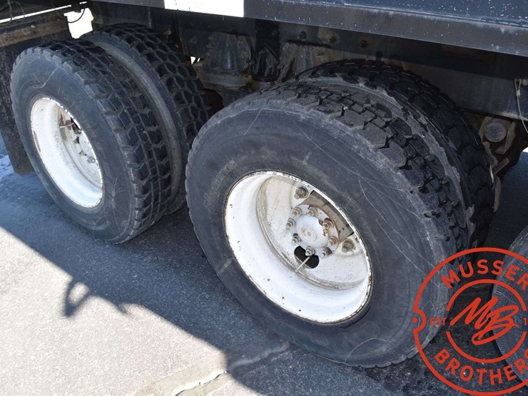 1998-cummins-m11-image-31