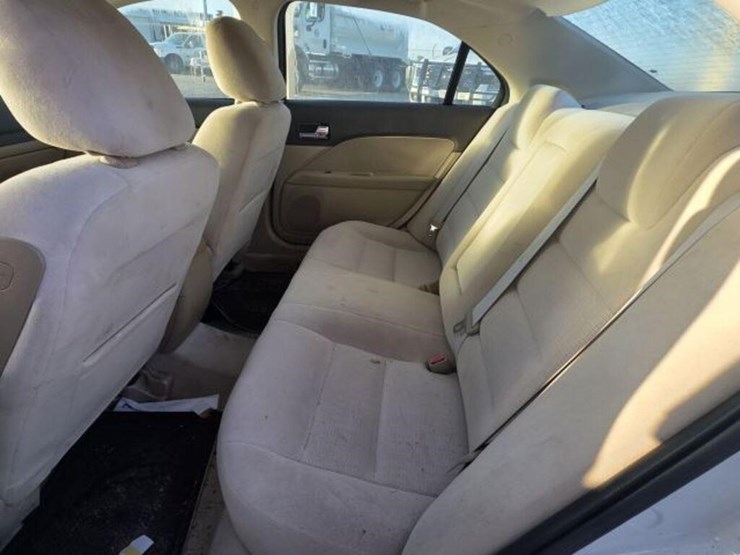 2009-ford-fusion-3fahp07179r100788-image-6