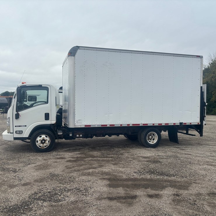 #2330 • 2008 GMC 16' Box Truck