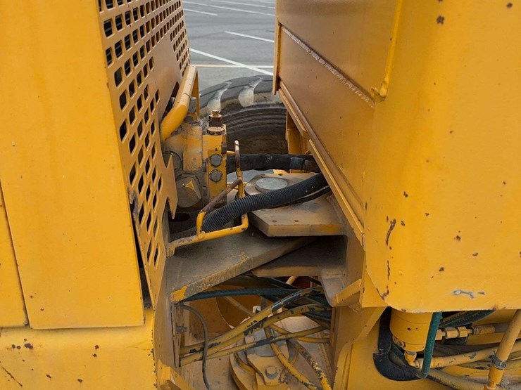 deere-670b-image-21
