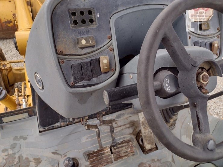 2005-caterpillar-430d-image-11