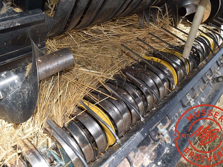 case-ih-lbx432-image-13