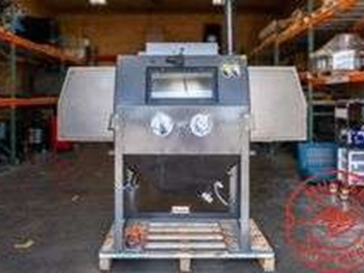 raptor-blaster-slurry-blast-cabinet-model-rb4836s-image-4