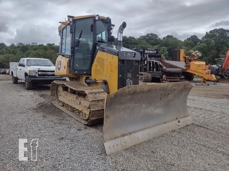 23-deere-650p-xlt-image-37