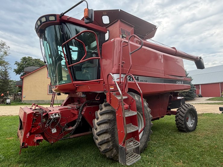 1994-case-ih-2144-image-1