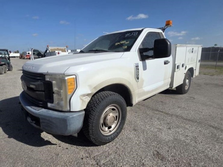 2017-ford-f250-image-1