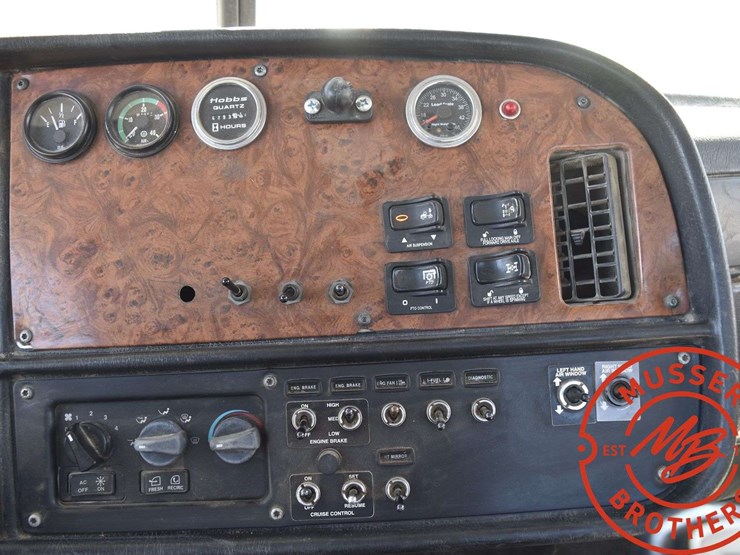 2003-peterbilt-378-image-47