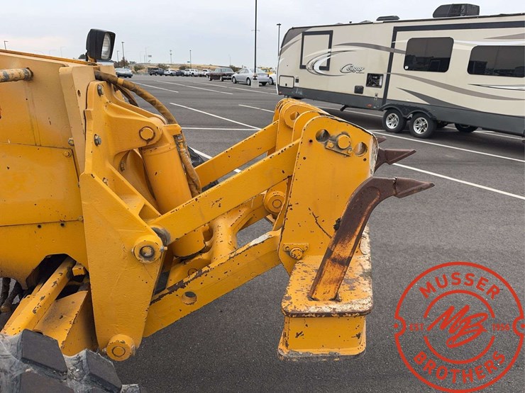 deere-670b-image-8