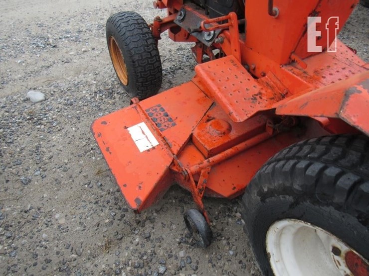 case-ih-220-image-9