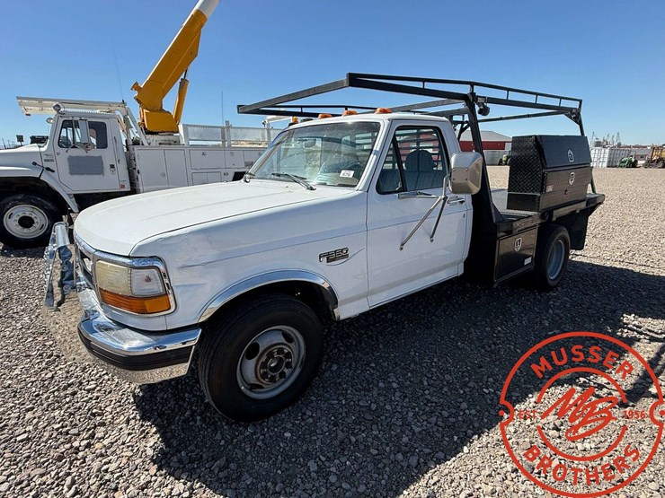 1995-ford-f350-image-2